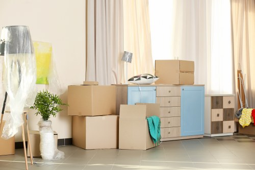 Sustainable moving service promoting recycling and low-emission transport