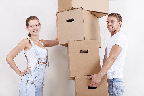Local moving service helping with boxes and furniture near Morden Park