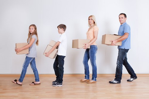 Local moving help for flats and small home relocations in Morden Park